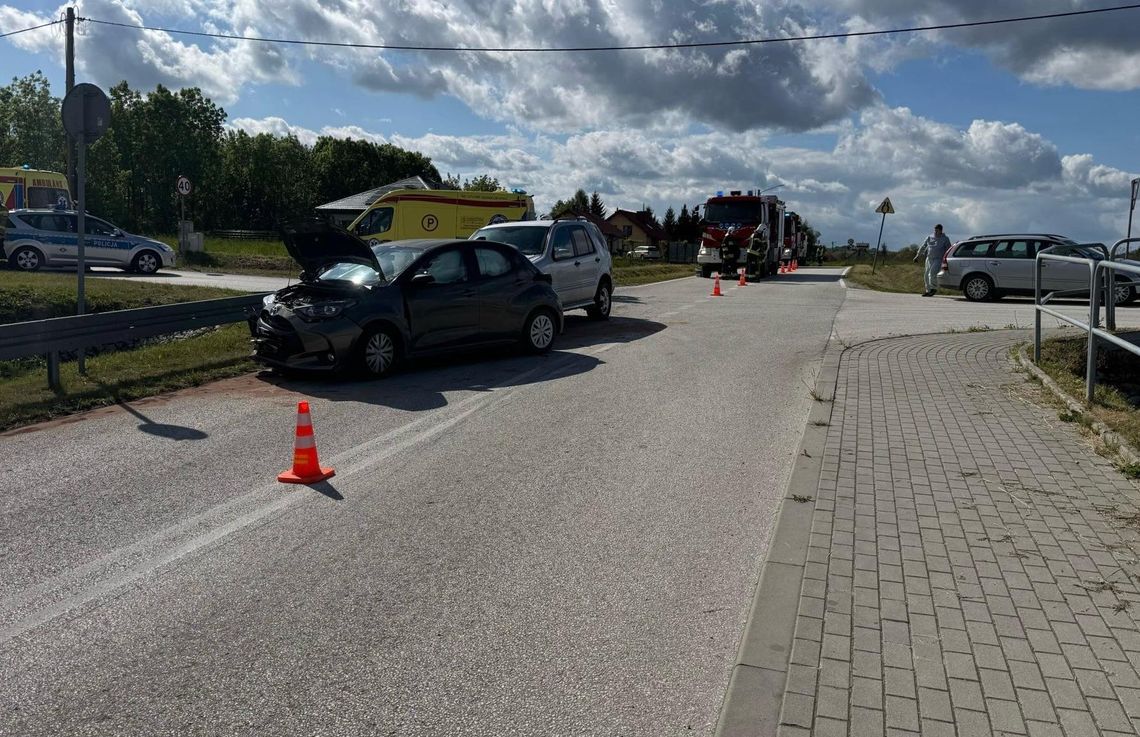 Zderzenie samochodów w Żyrakowie. 9-latek w szpitalu