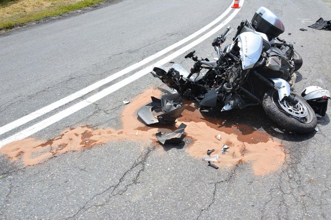 Zderzenie samochodu osobowego z motocyklem w Króliku Polskim