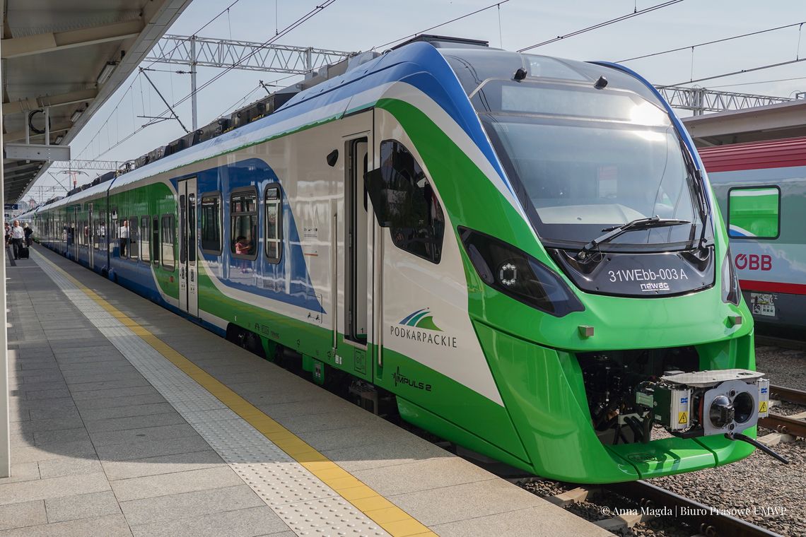 ZG PKS i POLREGIO łączą siły. Od 1 lipca wspólny bilet na autobus podmiejski i pociąg
