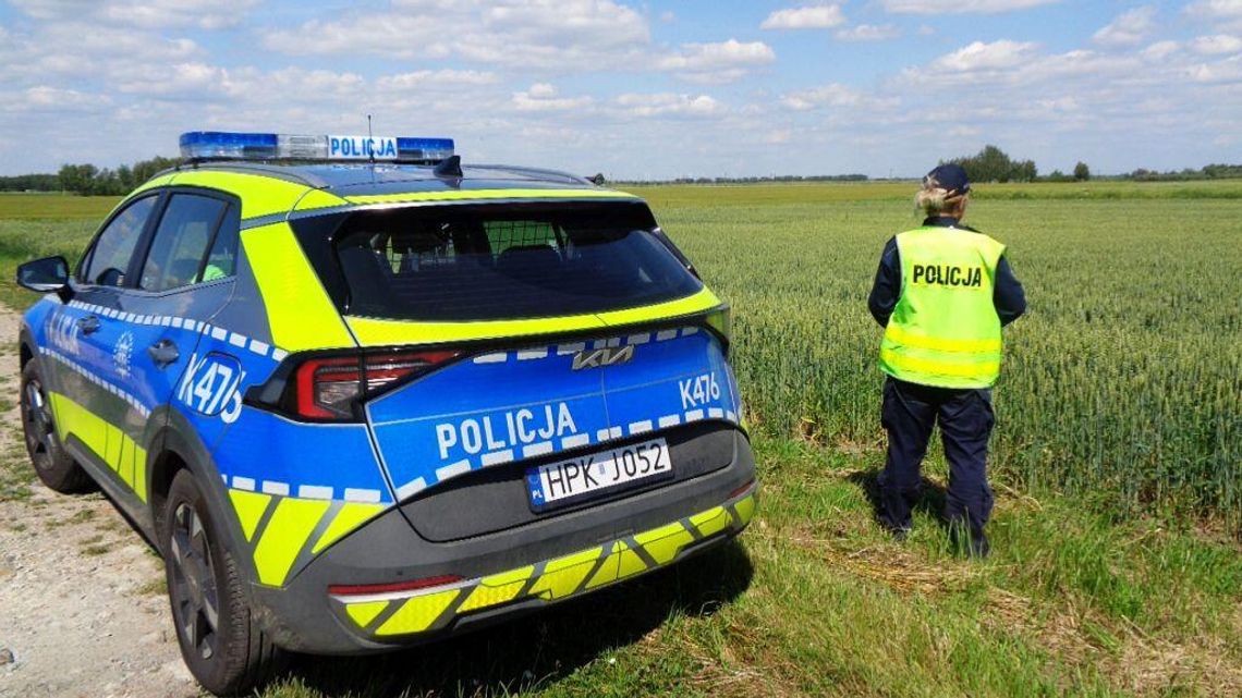 Zniknął z podwórka, rodzina drżała o jego życie. Policjanci znaleźli go nieprzytomnego w polu pszenicy! Zniknął z podwórka, rodzina drżała o jego życie. Policjanci znaleźli go nieprzytomnego w polu pszenicy!