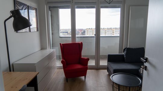 Pokój 1 lub 2 osobowy z klimą i balkonem w Skyres