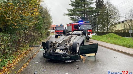 Dynów. Dachowanie audi