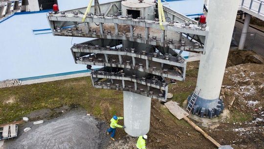 Rzeszów. Wymiana jupiterów na Stadionie Miejskim