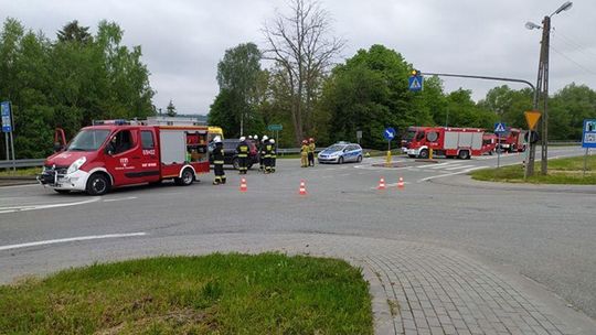 Zderzenie 3 samochodów na DK 19 Wyżne, zablokowana droga!