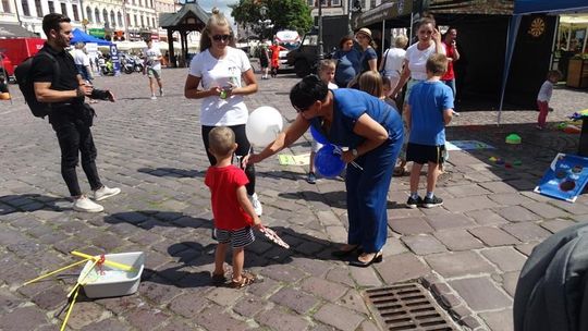 I edycja pikniku ,,Bezpieczne wakacje" organizowanego przez Collegium Humanum