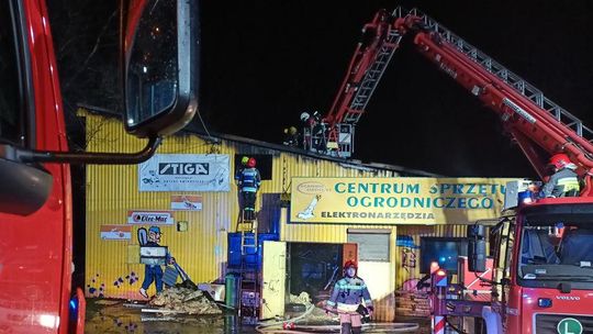 Tyczyn. Pożar centrum ogrodniczego