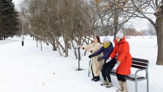 „Aktywna ławka” pomoże aktywnym seniorom