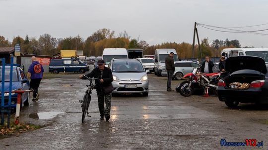 Giełda samochodowa na Załężu w Rzeszowie