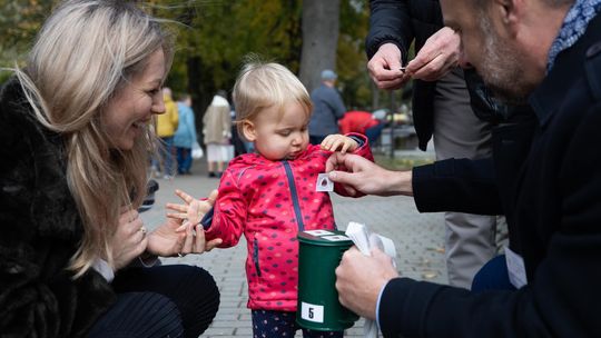 Wszystkich Świętych w Rzeszowie. Czas zadumy i okazja do pomocy bliźniemu [ZDJĘCIA]