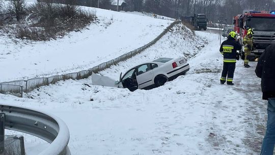 Wypadek w Sędziszowie Młp. 6 osób rannych w tym dzieci [ZDJĘCIA]