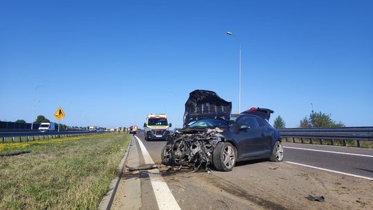 Wypadek na autostradzie w Woli Dalszej. Ranne dziecko [ZDJĘCIA]