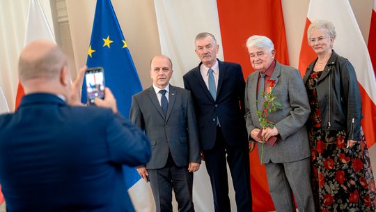 Uroczystość wręczenia odznaczeń państwowych w Podkarpackim Urzędzie Wojewódzkim [FOTORELACJA]