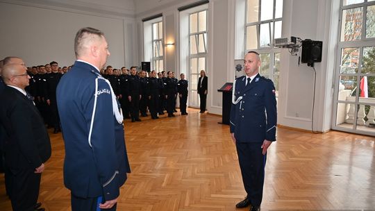 Nowi funkcjonariusze Policji na Podkarpaciu złożyli przysięgę [ZDJĘCIA]