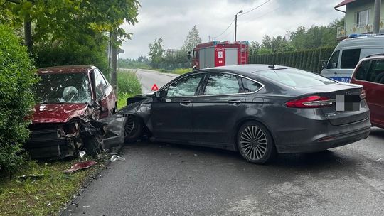 Potrącenie rowerzystki w Boguchwale, kolizja dwóch pojazdów w Błażowej [FOTO]