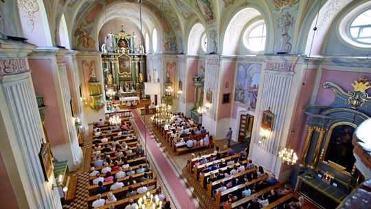 Kościół w Łące wypełnił się muzyką organową i ludowym śpiewem [FOTO]