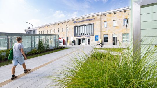 Dworzec PKP w Rzeszowie otwarty po 6 latach modernizacji