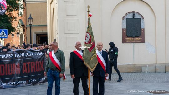 Rzeszowski Marsz Pamięci Ofiar Rzezi Wołyńskiej 2026 [ZDJĘCIA]