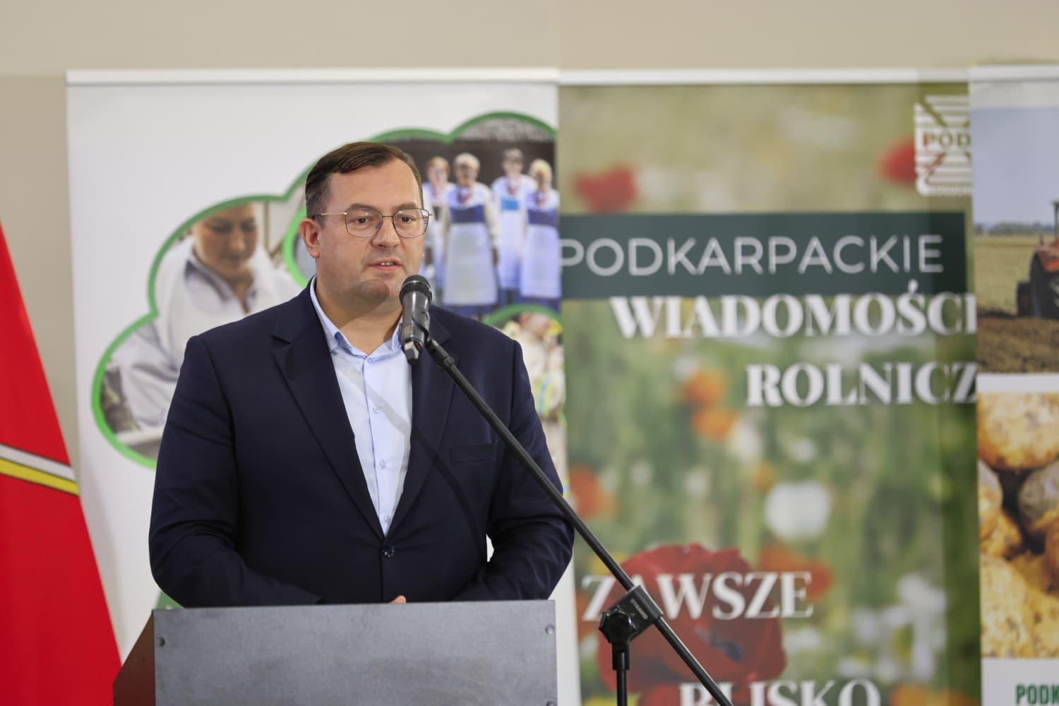 Stefan Krajewski, Adam Dziedzic, aktywna wieś, podkarpacie